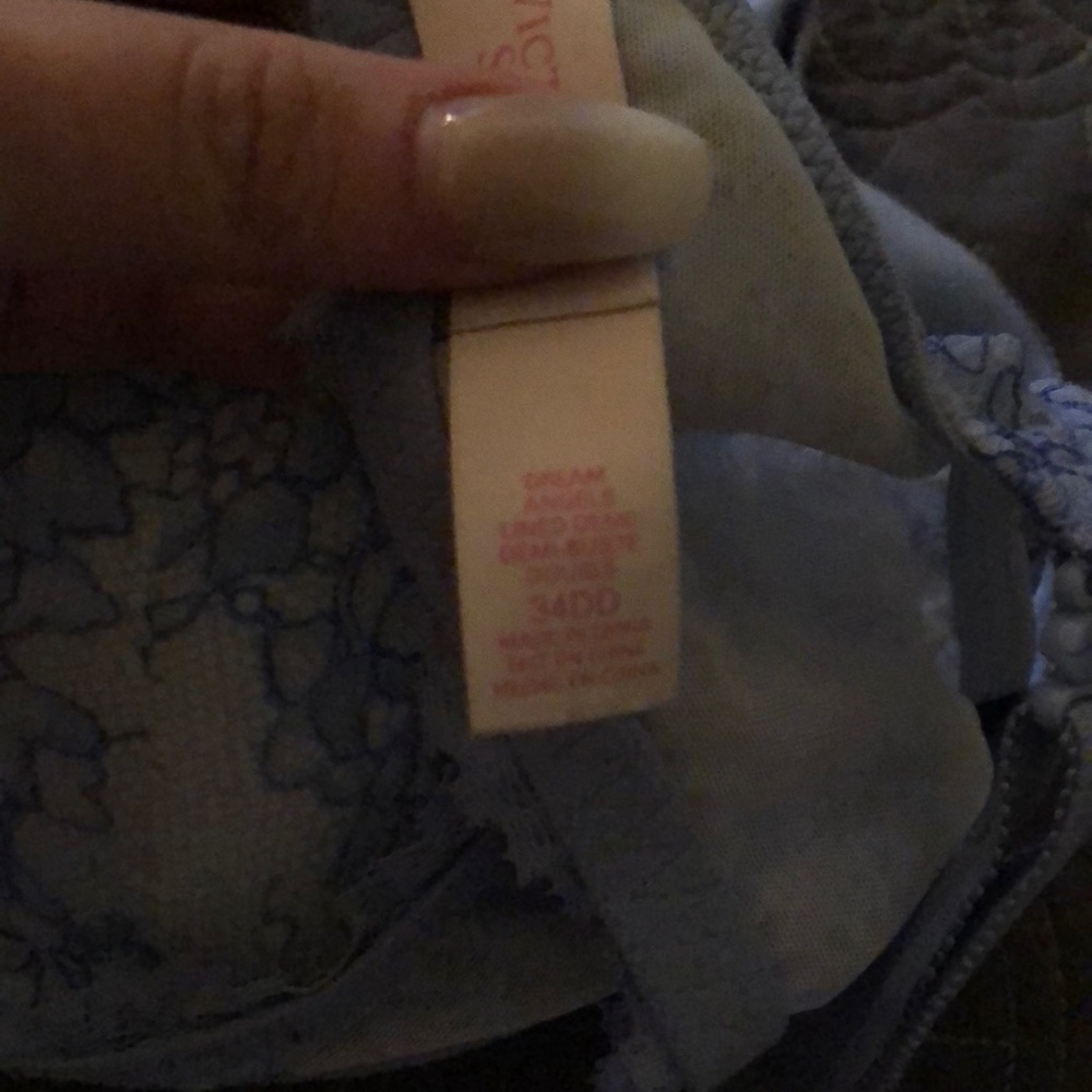 Victoria secret Bra - Picture 2 of 3